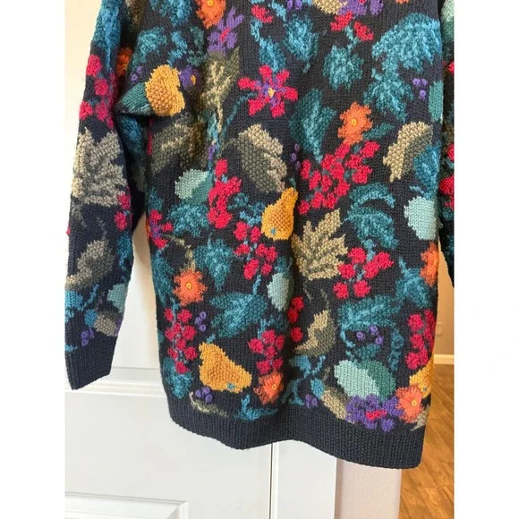 Vtg Signature by Northern Isles M Handknit 100% Wool Colorful Cardigan Sweater - Picture 9 of 11